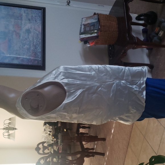 M Shimmery, Soft, and slinky Scoopneck cami - Picture 4 of 7